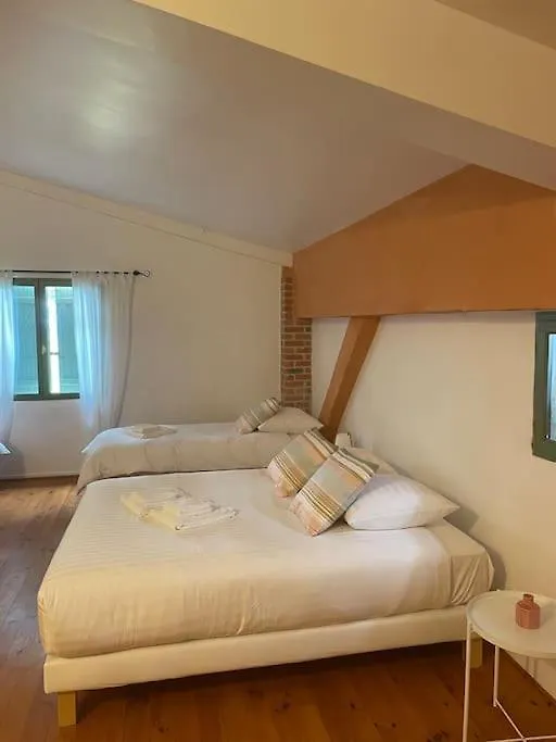 Casa de Férias Lauraguel Gite Mourvilles-Hautes